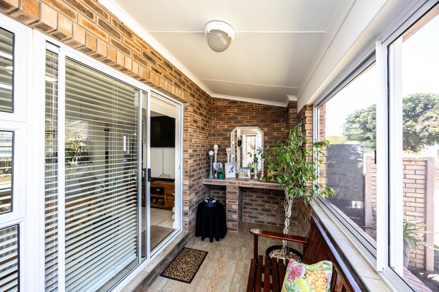 4 Bedroom Property for Sale in Cosy Corner Eastern Cape